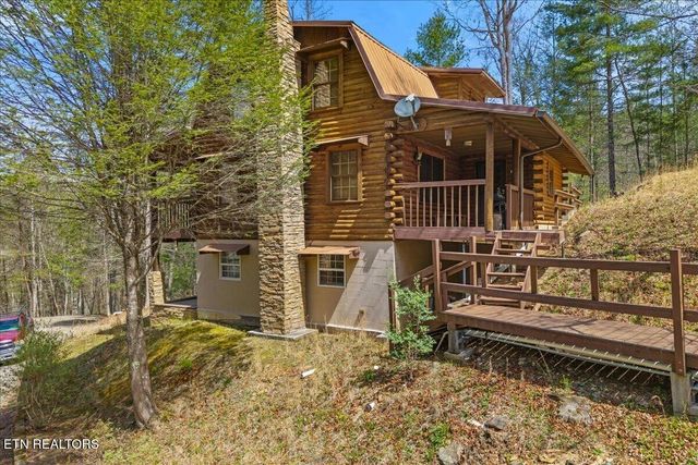 1736 Rafter Road, Tellico Plains, TN 37385