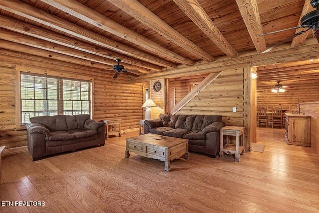1736 Rafter Road, Tellico Plains, TN 37385