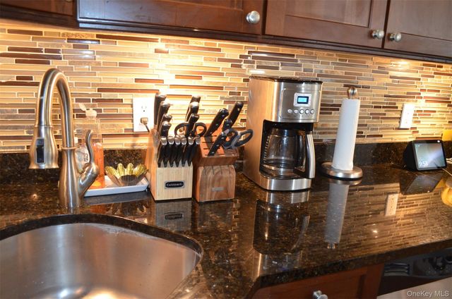 17 Broadway 2F, Harrison, NY 10528