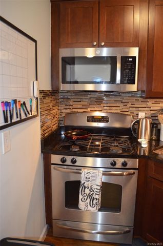 17 Broadway 2F, Harrison, NY 10528