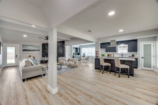 2913 Roundrock Trail, Plano, TX 75075