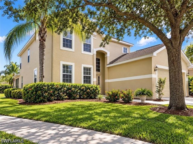 74 Burnt Pine DR, Naples, FL 34119