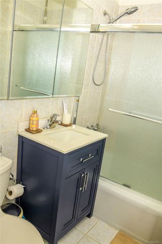 4601 39th Avenue 608, Sunnyside, NY 11104