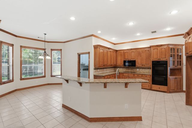 1020 Highland Oaks Drive, Southlake, TX 76092