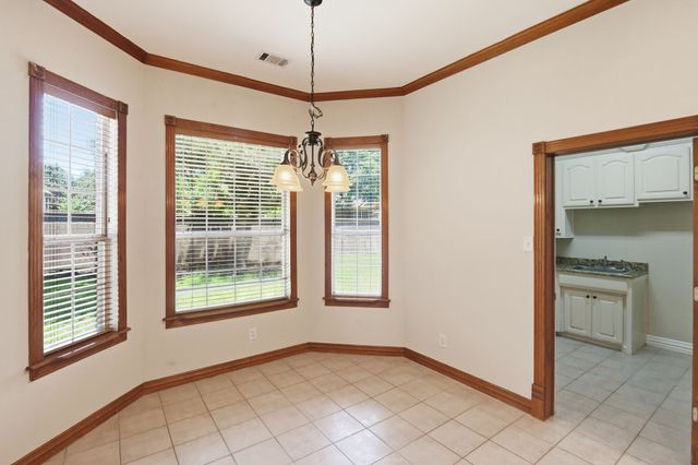 1020 Highland Oaks Drive, Southlake, TX 76092