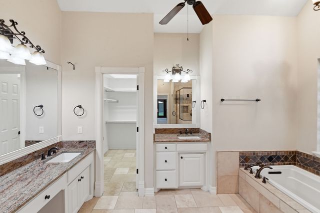 1020 Highland Oaks Drive, Southlake, TX 76092