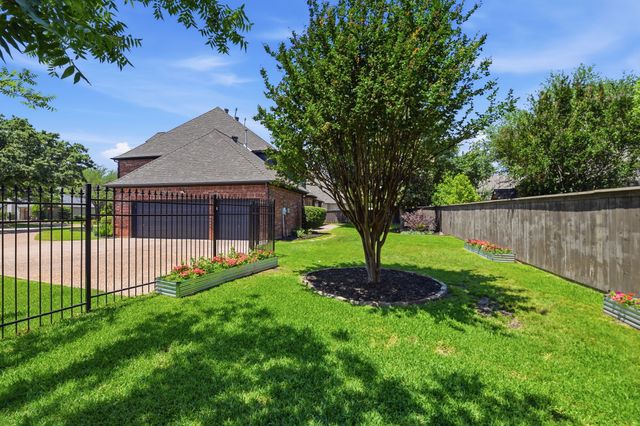 1020 Highland Oaks Drive, Southlake, TX 76092