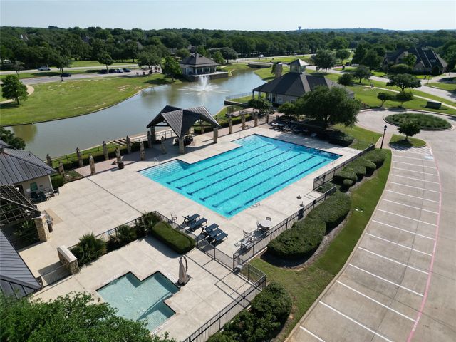 1020 Highland Oaks Drive, Southlake, TX 76092