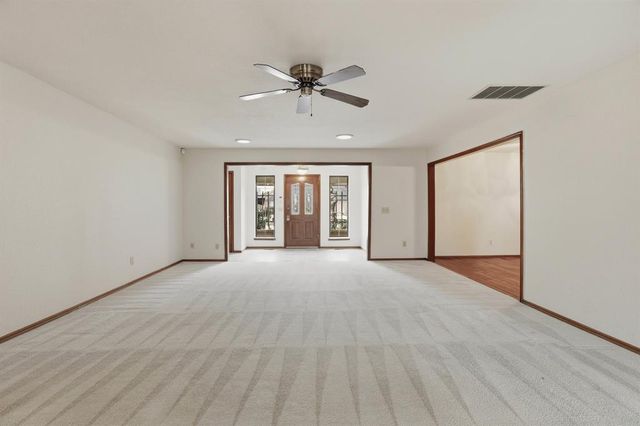 2701 Blue Quail Pass, Edmond, OK 73013