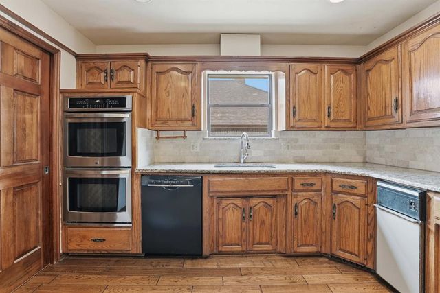 2701 Blue Quail Pass, Edmond, OK 73013