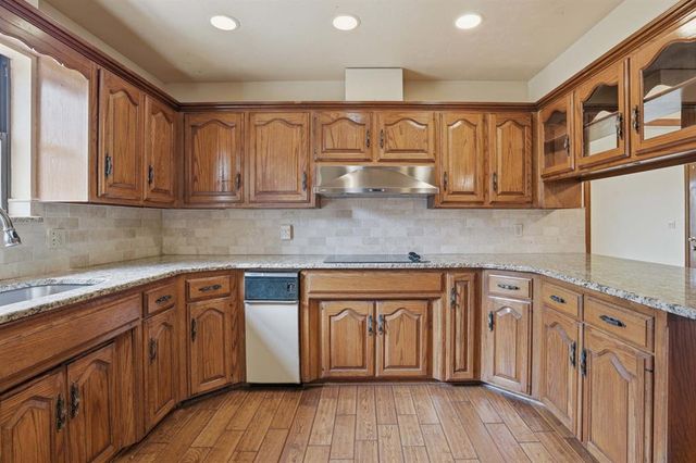 2701 Blue Quail Pass, Edmond, OK 73013