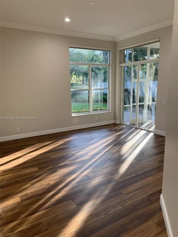 2518 Bay Pointe Ct, Weston, FL 33327