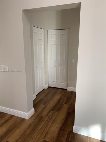 2518 Bay Pointe Ct, Weston, FL 33327