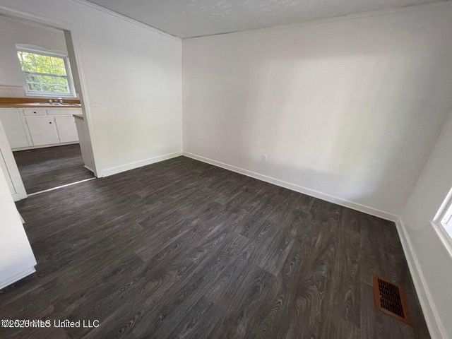 1922 Shamrock Drive, Jackson, MS 39204