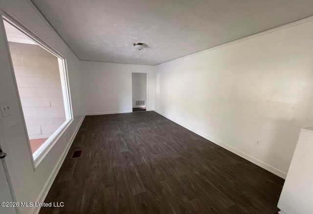 1922 Shamrock Drive, Jackson, MS 39204