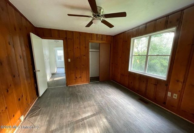 1922 Shamrock Drive, Jackson, MS 39204