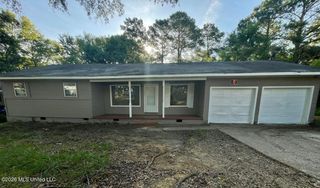 1922 Shamrock Drive, Jackson, MS 39204