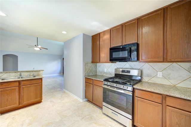 2102 Indian Clearing Trail, Rosenberg, TX 77471