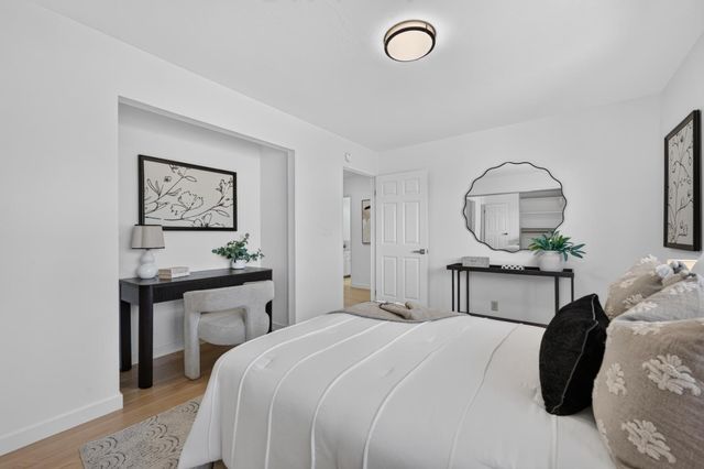 990 Oxford Drive, Los Altos, CA 94024
