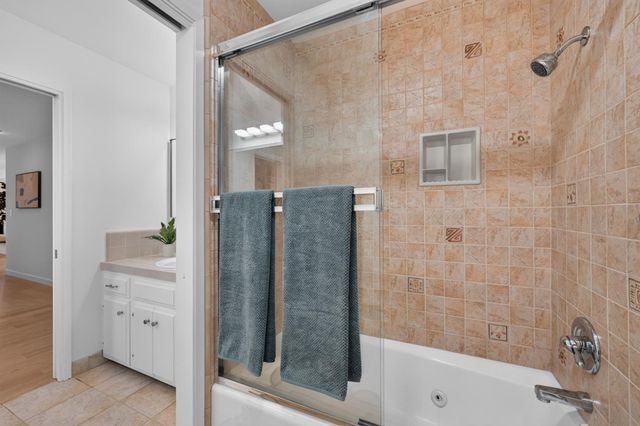 990 Oxford Drive, Los Altos, CA 94024
