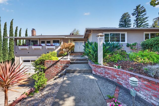 990 Oxford Drive, Los Altos, CA 94024