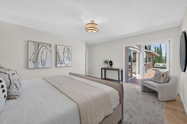 990 Oxford Drive, Los Altos, CA 94024