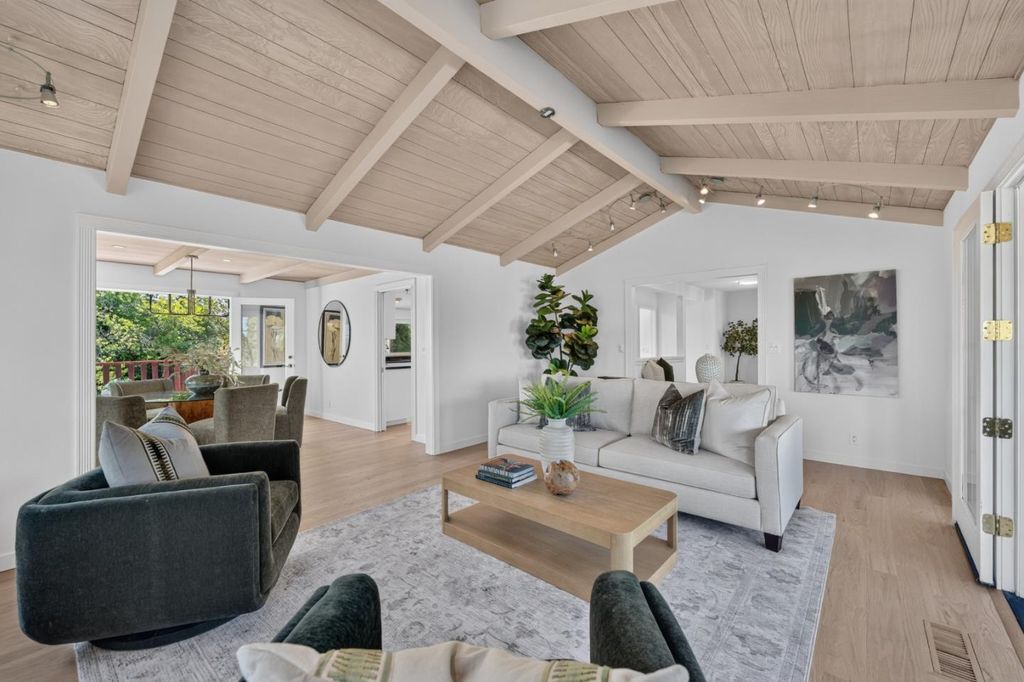 990 Oxford Drive, Los Altos, CA 94024