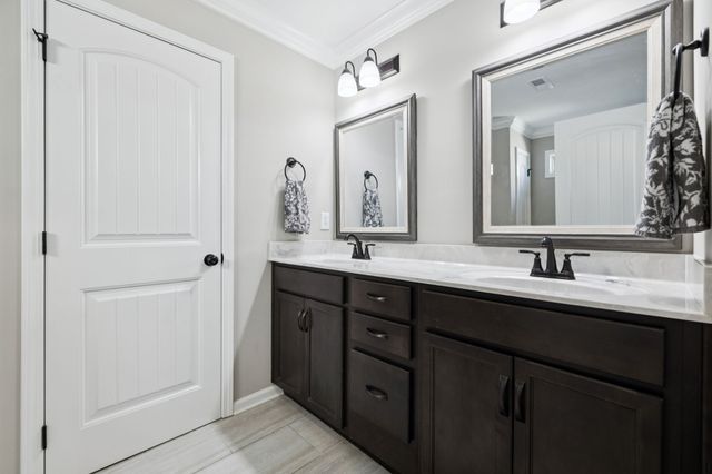 1565 Kestrel Dr, Clarksville, TN 37040