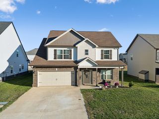 1565 Kestrel Dr, Clarksville, TN 37040