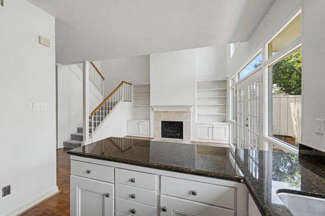 5916 Valley Forge Drive 163, Houston, TX 77057