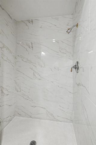 5916 Valley Forge Drive 163, Houston, TX 77057