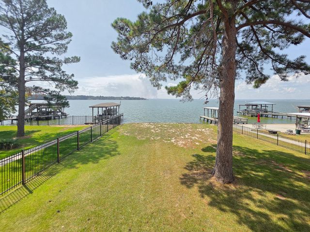 387 Indian Hill, Livingston, TX 77351