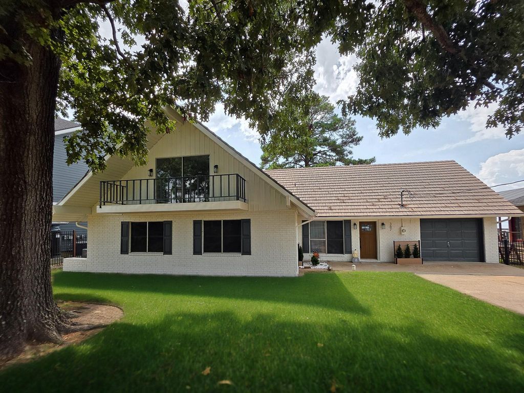 387 Indian Hill, Livingston, TX 77351