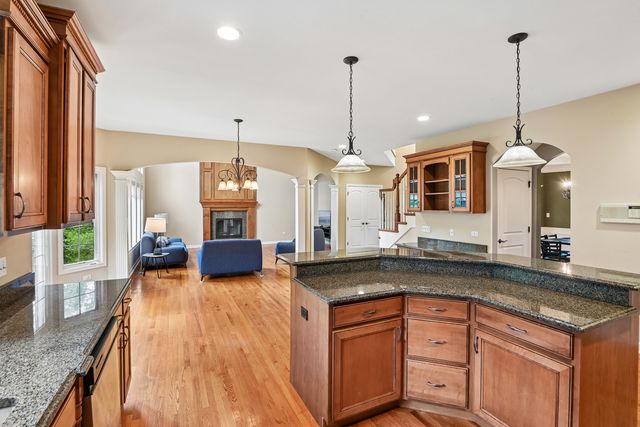 2227 Spartina Road, Naperville, IL 60564