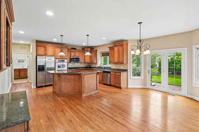 2227 Spartina Road, Naperville, IL 60564