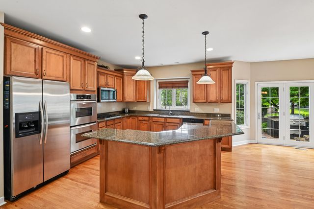 2227 Spartina Road, Naperville, IL 60564