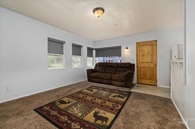 716 E Sherman Ave, Nampa, ID 83686