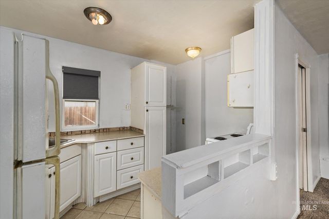 716 E Sherman Ave, Nampa, ID 83686