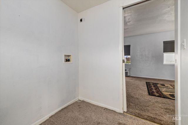 716 E Sherman Ave, Nampa, ID 83686