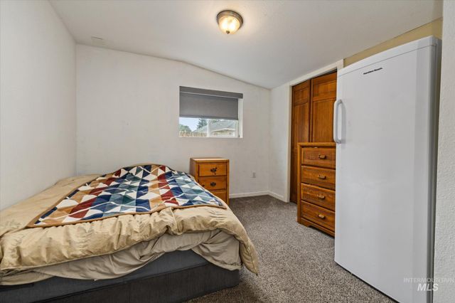 716 E Sherman Ave, Nampa, ID 83686