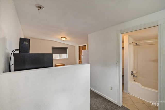 716 E Sherman Ave, Nampa, ID 83686