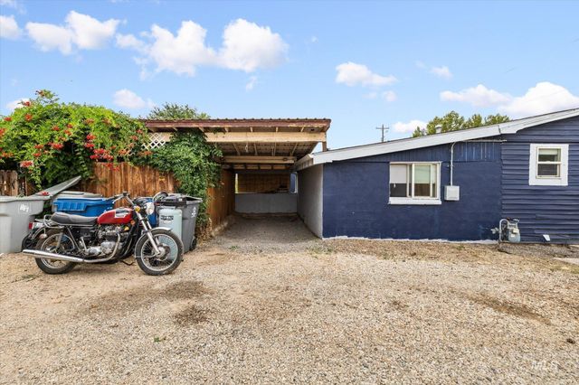 716 E Sherman Ave, Nampa, ID 83686