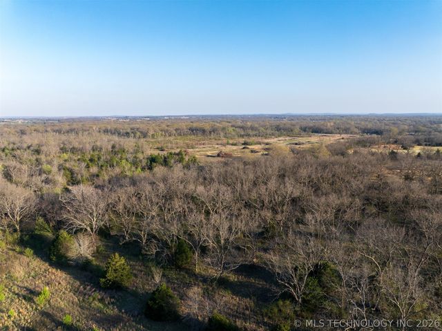 7 E 36th Street, Okmulgee, OK 74447