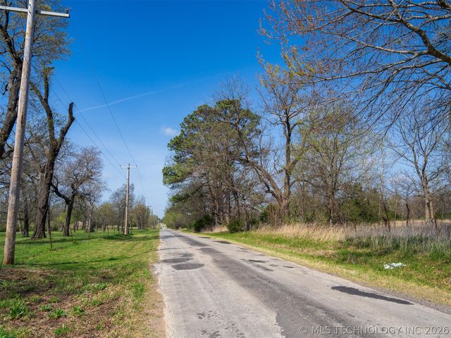 7 E 36th Street, Okmulgee, OK 74447