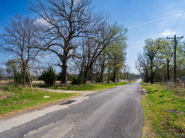 7 E 36th Street, Okmulgee, OK 74447