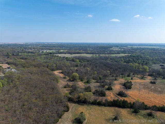 7 E 36th Street, Okmulgee, OK 74447