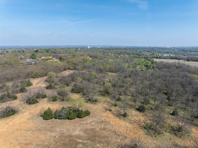 7 E 36th Street, Okmulgee, OK 74447