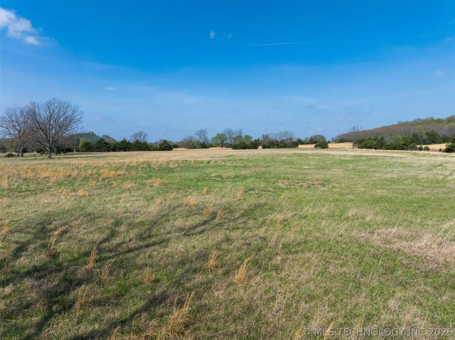 7 E 36th Street, Okmulgee, OK 74447