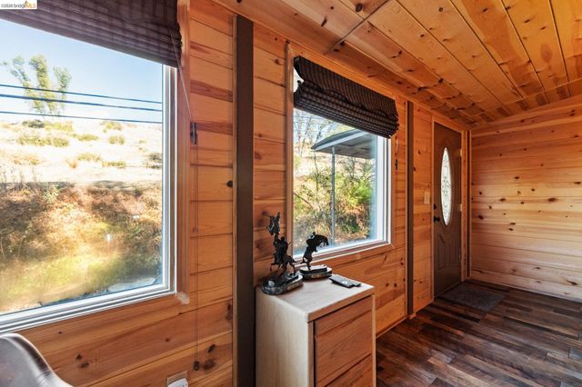 15895 Morris Rd, Sonora, CA 95370