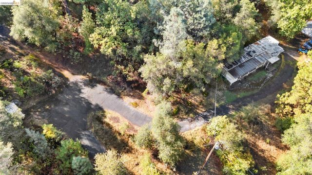 15895 Morris Rd, Sonora, CA 95370